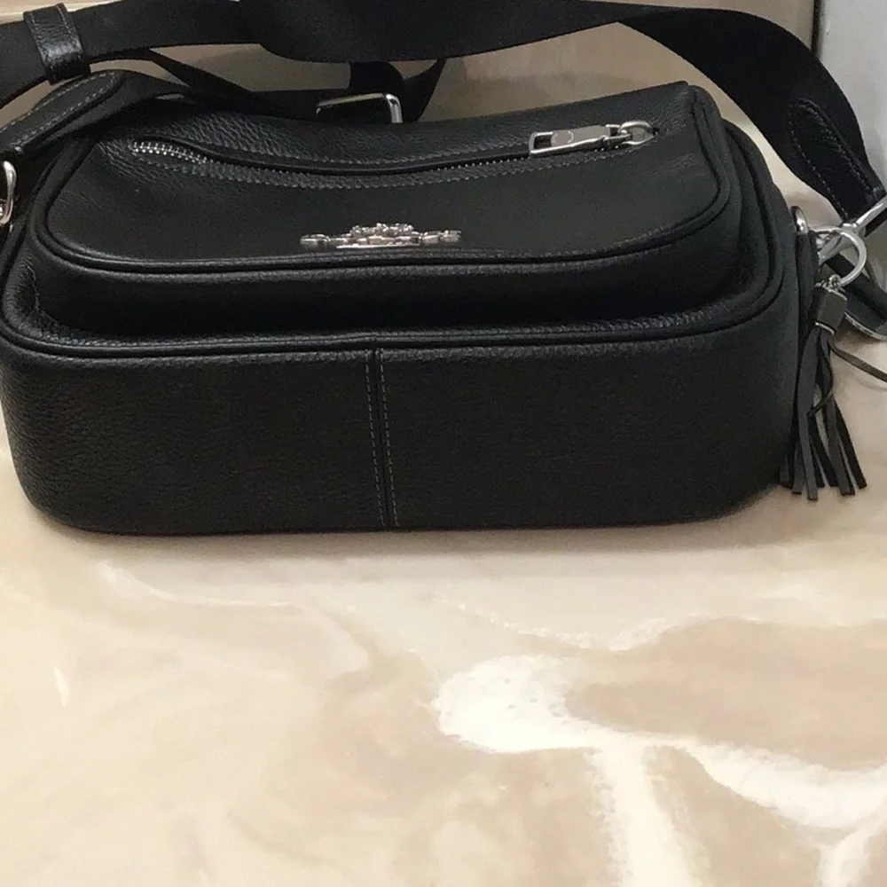 New Coach ladies Black Leather Crossbody Bag. - Picture 9 of 10